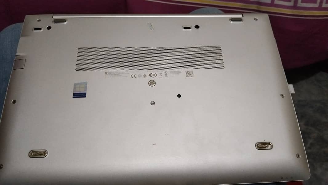 selling on urgent basis hp 850 i7 8th Gen with nividia card 2gb 4