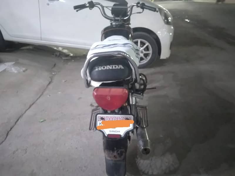 Honda CD 70 2019 4