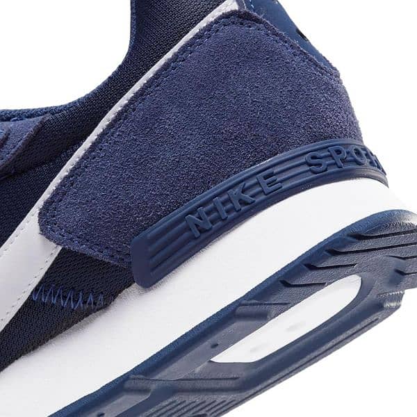 Nike Venture Runner Midnight Navy 3