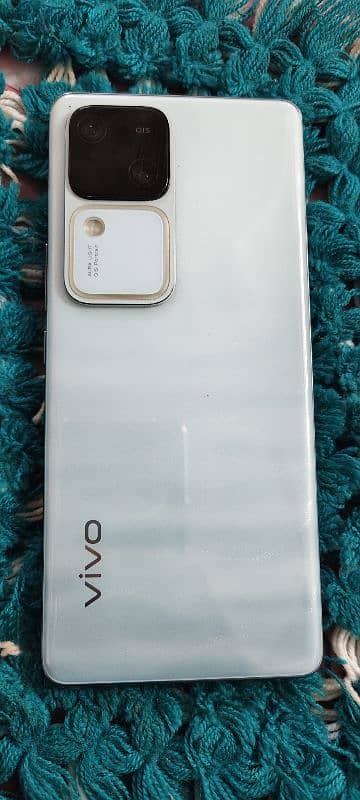 Vivo v30 10/10 condition 256gb 4