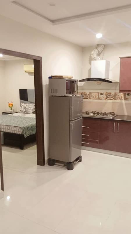 One bedroom daily basis laxusry apartment short stay bahria town 2