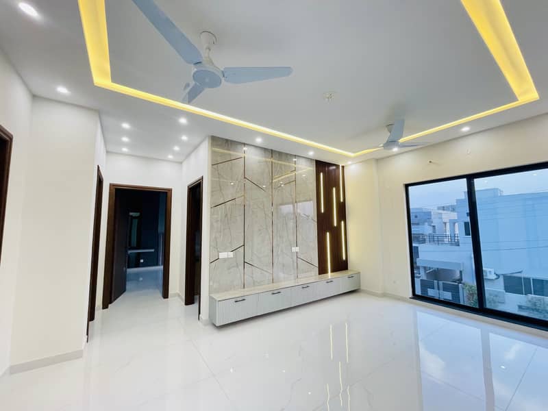 100% Original Pictures Beautiful Corner House For Sale In State Life Society Phase 1 22