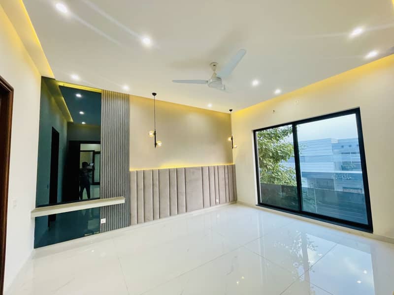 100% Original Pictures Beautiful Corner House For Sale In State Life Society Phase 1 28