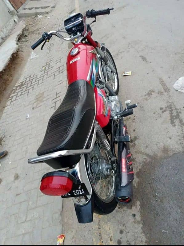 Honda 125 for sale lush condition 2024 ka number lga he 1