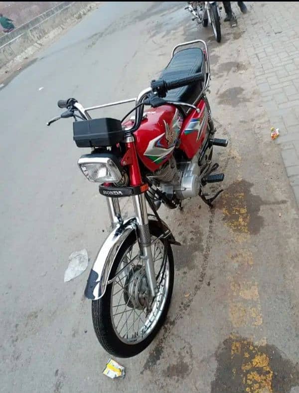 Honda 125 for sale lush condition 2024 ka number lga he 2