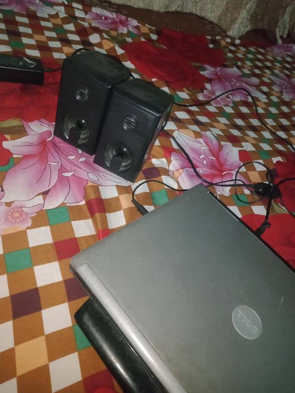 Dell laptop for sell full okay condition 60GB rom 1