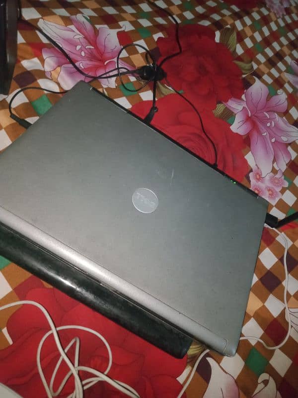 Dell laptop for sell full okay condition 60GB rom 4