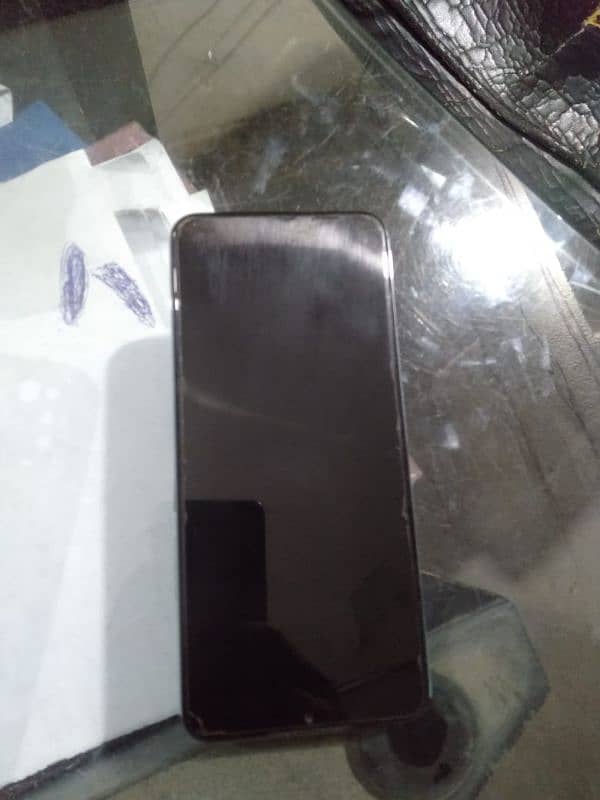 Infinix hot 11 play 4/64 5