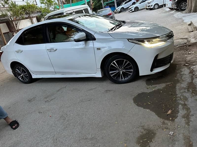 Toyota Altis Grande 2018 3