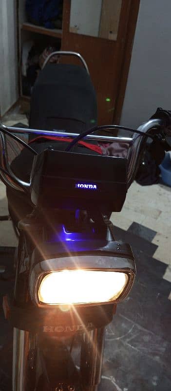 hondyas (2022 )70cc 13