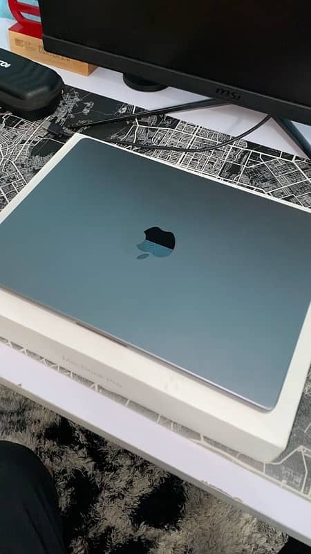 Macbook M2 Pro 14 Inch 16/512gb 6