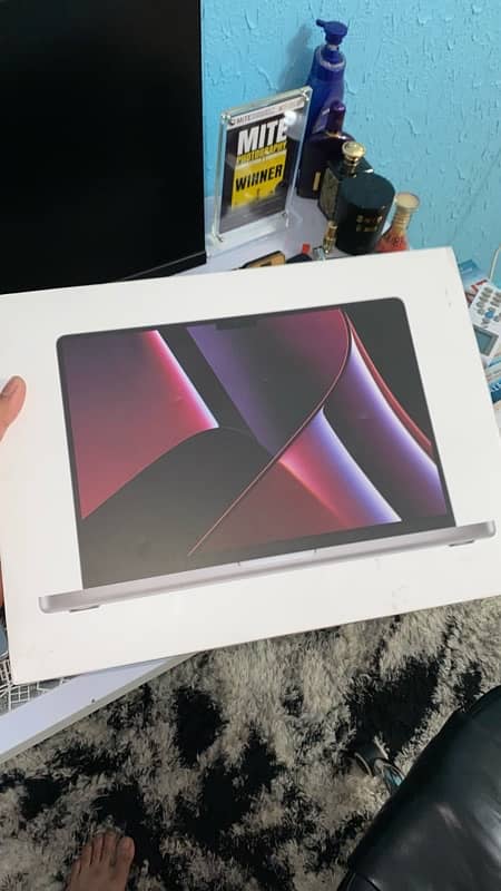 Macbook M2 Pro 14 Inch 16/512gb 9