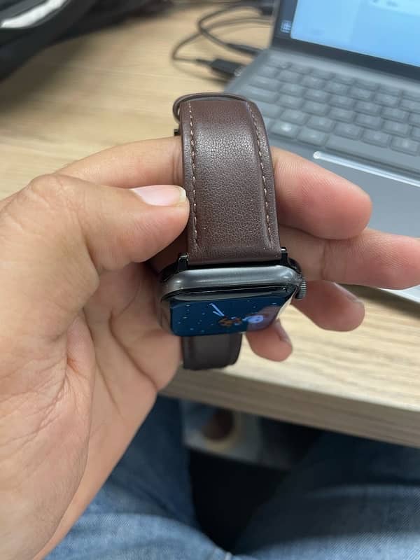 Apple Watch Series 4 44mm 4