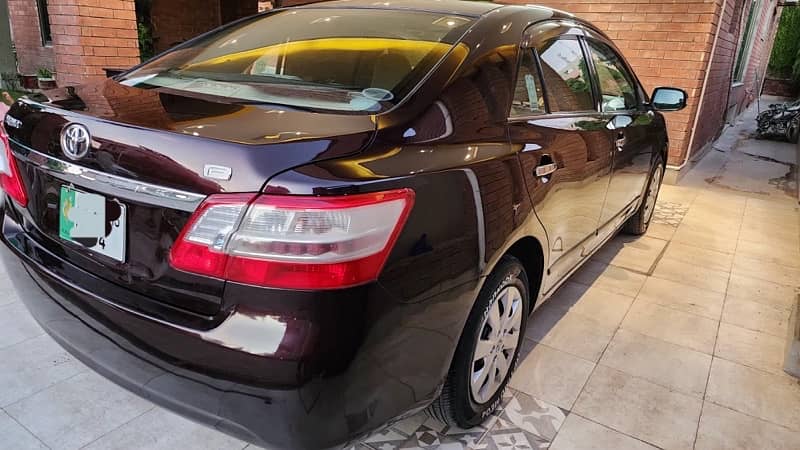 Toyota Premio 2013 4