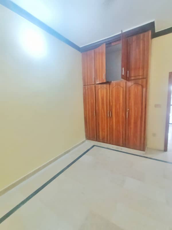 5 marla ground floor for rent , water bor 6