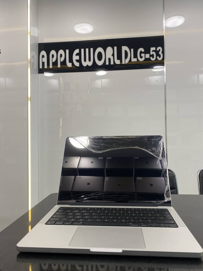 Macbook Pro 2023 M3 Max Chip Open Box Non Active 3