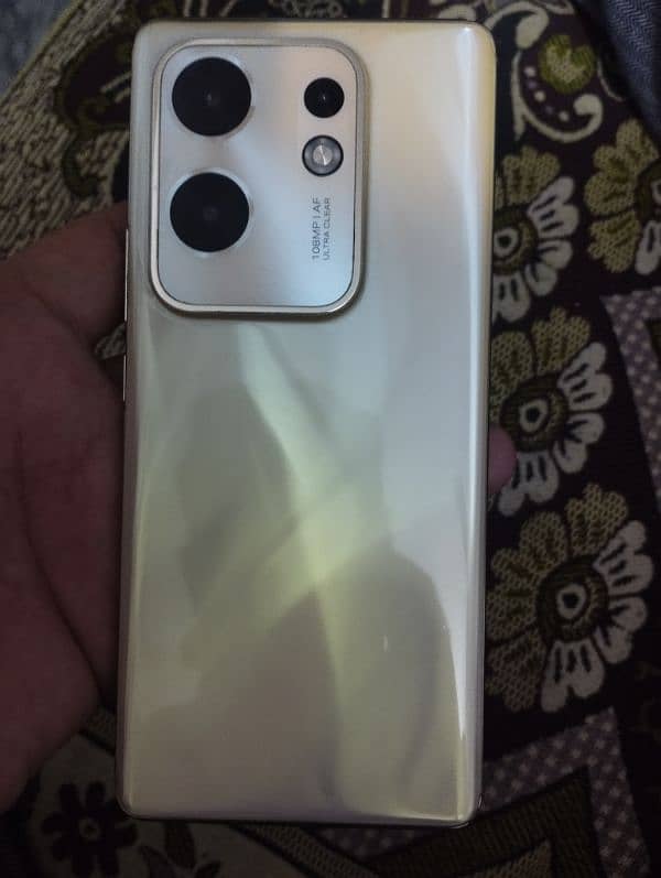 Infinix zero 30 8/256 condition 10/9.5 3