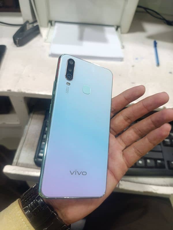 vivo y17 only phone urgent sale 6