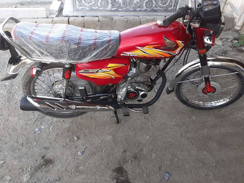 Honda CG 125 2021 hy all punjab Number hy genuine No plat sath hy 5