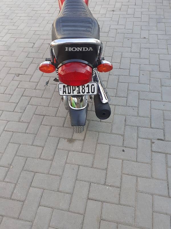 Honda CG 125 2021 hy all punjab Number hy genuine No plat sath hy 6