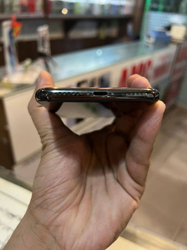 iphoneX 256gb PTA 3