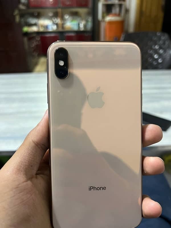 iphone xs max 4