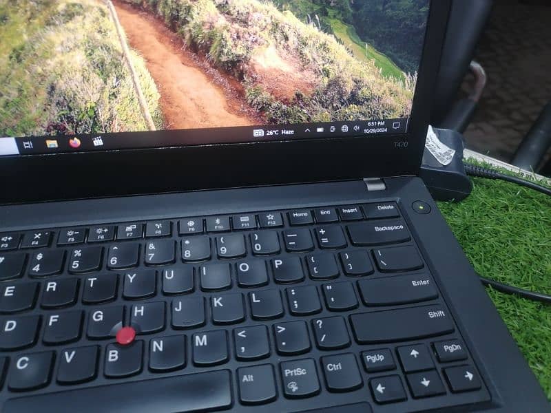 Lenovo T470 i7 7th gen with glass less touch screen 9