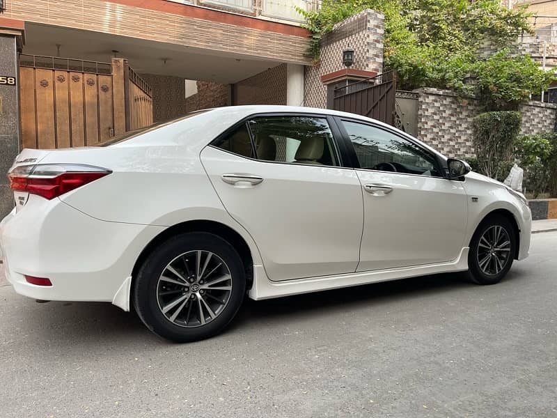 Toyota Altis Grande 2018 11