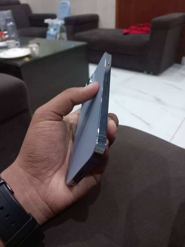 iphone 13 pro jv 256gb all oke condition 10/10 2