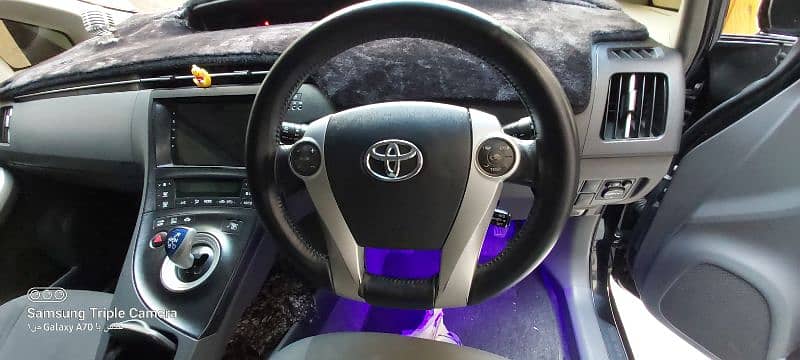 Toyota Prius 2011 10