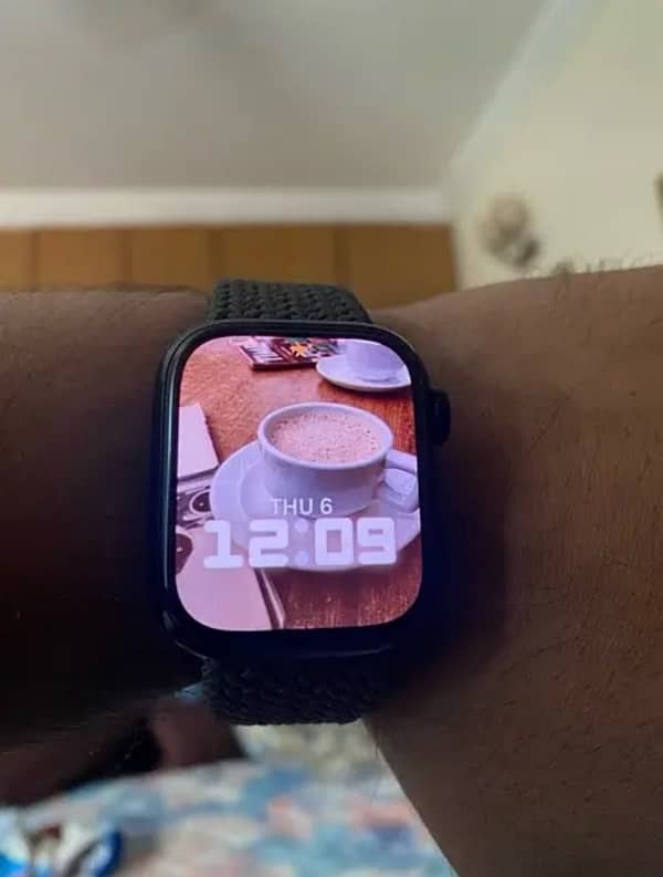 Apple Watch Series 7 2