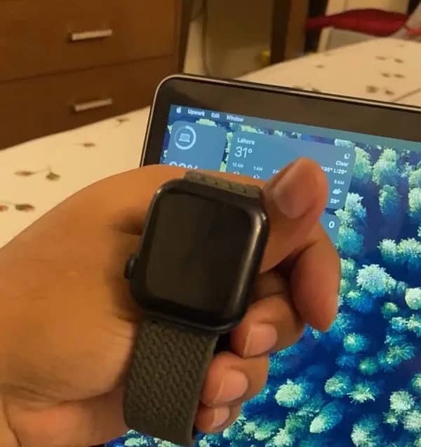 Apple Watch Series 7 4