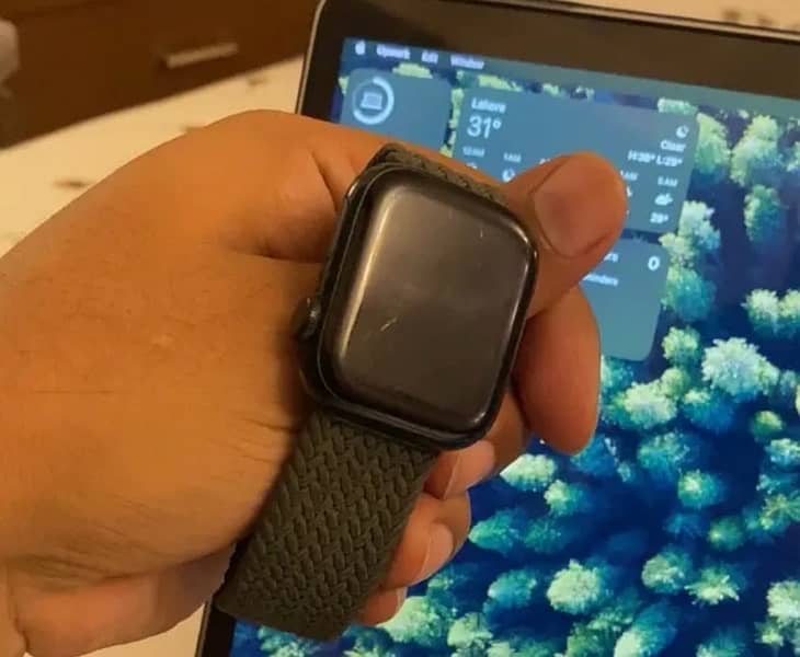 Apple Watch Series 7 7