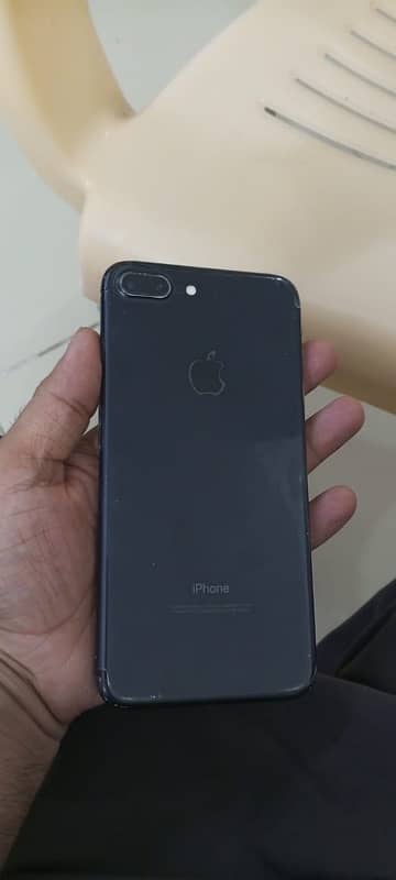 iPhone 7puls 128 gb pta on hai 4