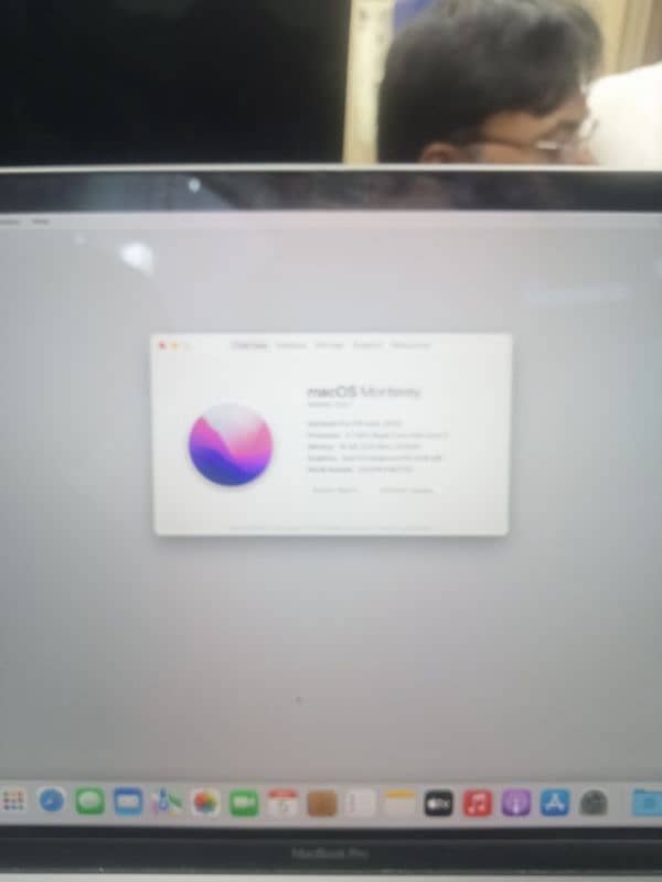 MacBook pro 15 Inch 2017 model 2