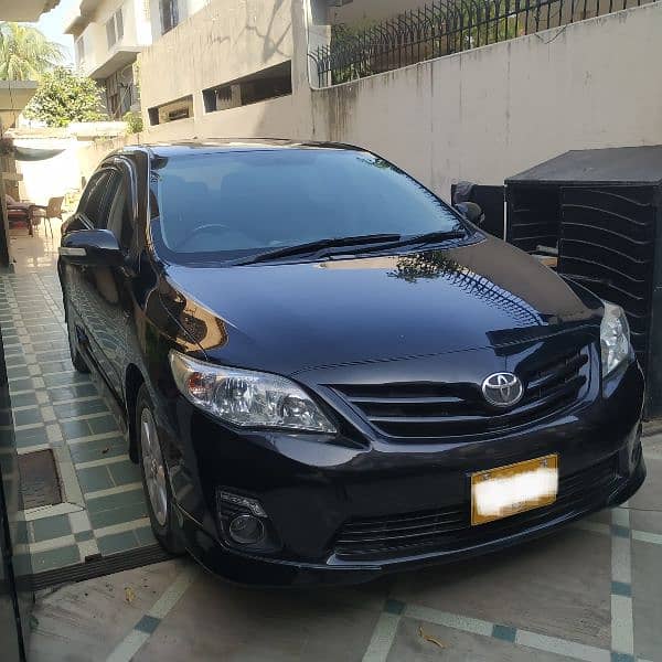 Toyota Corolla Altis 2013 1