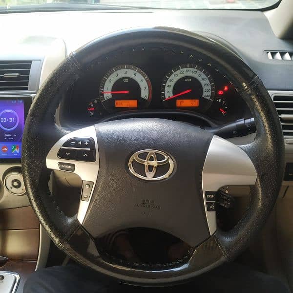 Toyota Corolla Altis 2013 6