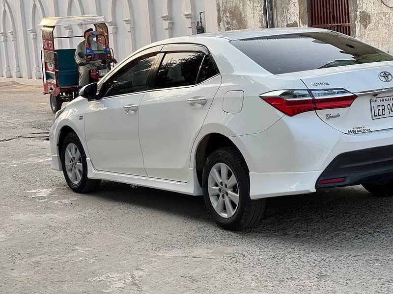 Toyota Altis Grande 2016 3