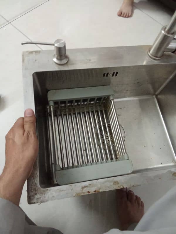 kitchen sink with mixer 0