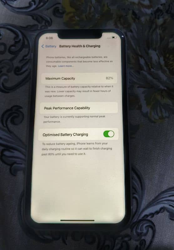 iphone XR (128) GB 6