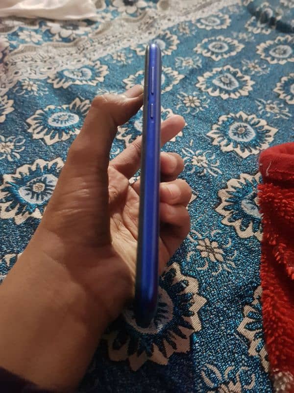 Honor phone 10 by 10 condition 2