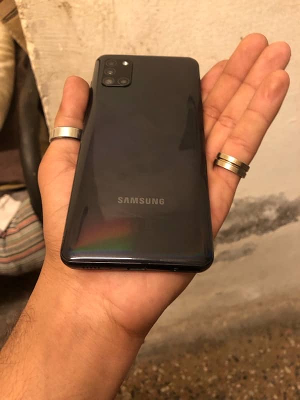 Samsung Galaxy a31 6