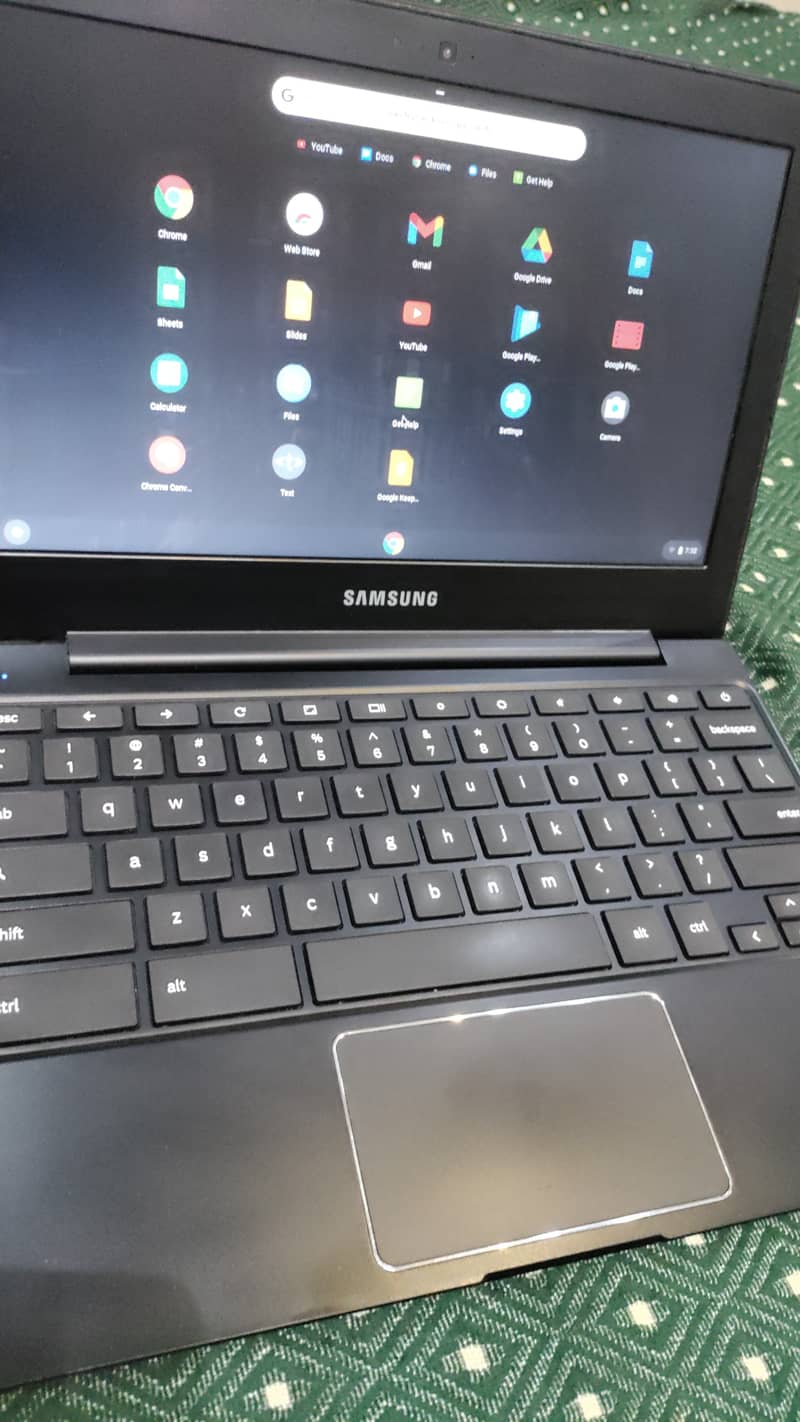 SAMSUNG CHROMEBOOK 4GB RAM 1