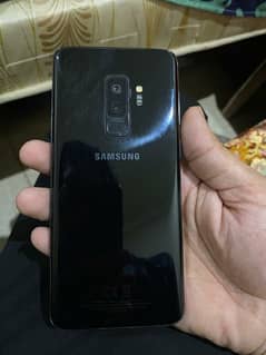 samsung S9 plus full. box