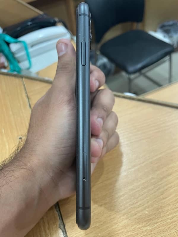 iphone 11 4