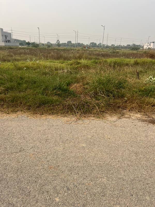 BLOCK Z6 PLOT NI 969 PRICE 73 LAC 2