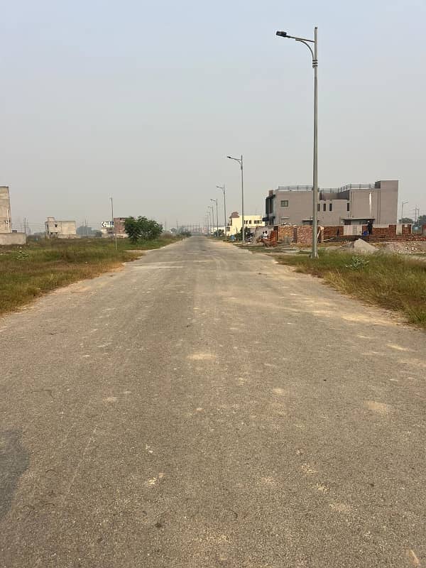 BLOCK Z6 PLOT NI 969 PRICE 73 LAC 4