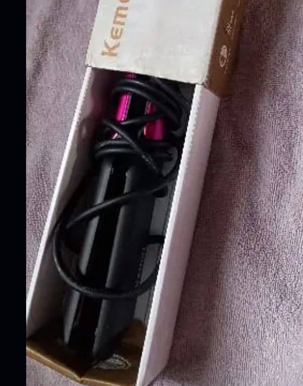 hair straightener kemei gOlden color All ok . . 0