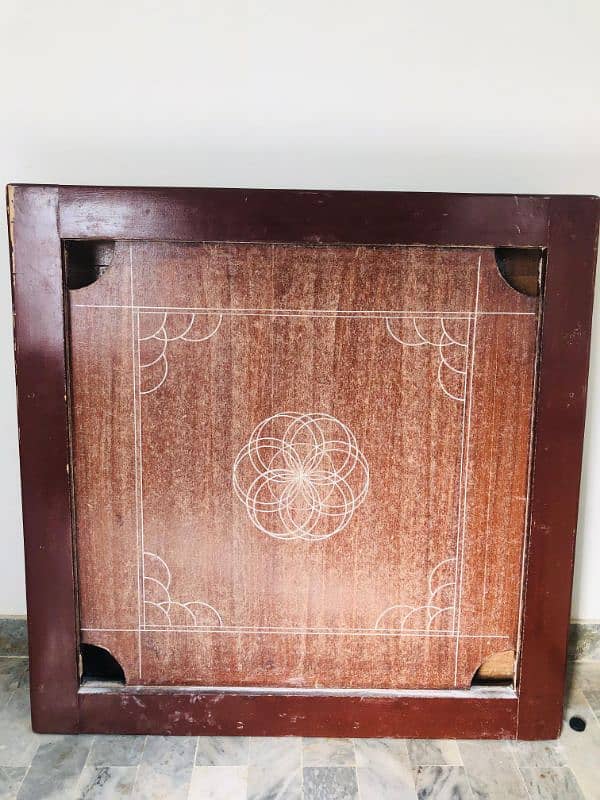 CARROM BOARD AND DABBO 0