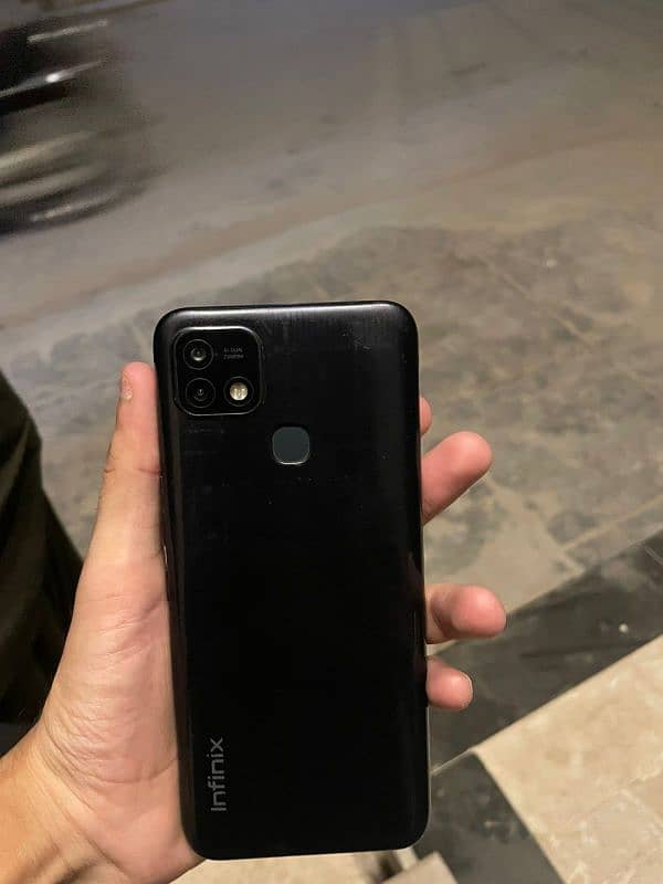 infinix hot 10i 4/128 10/10 condition 2